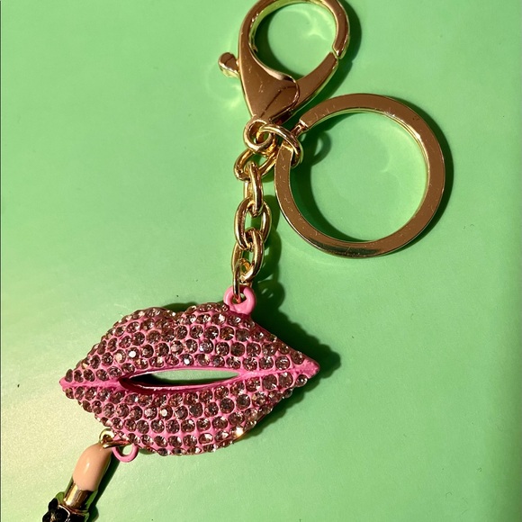 Super Cute Lips and Lipstick Key Chain - Picture 2 of 4